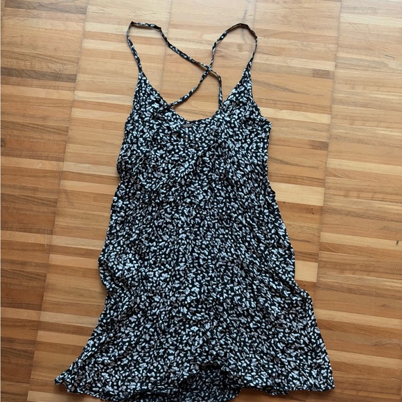 Volcom sundress - Picture 3 of 4